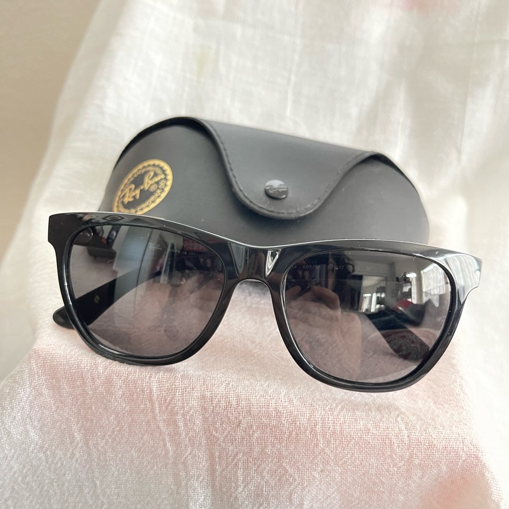 Ray-Ban sunglasses sold as is